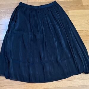 Black Flowy Skirt 1X Lightweight Sheer Overlay Midi Skirt Elastic Waist